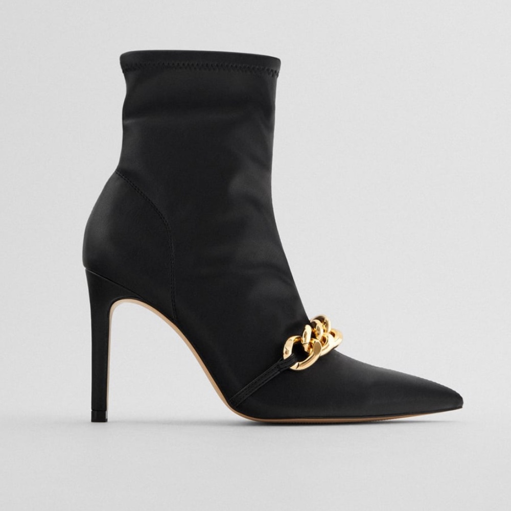 NWT Zara Black Ankle boots heels Pointed toe Sz8